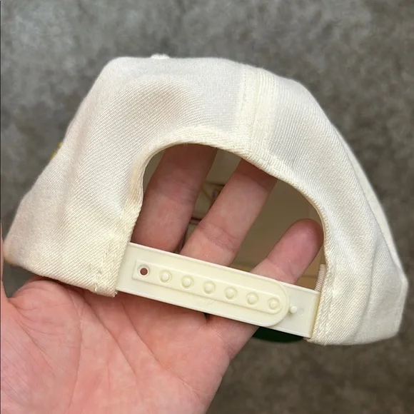 Heavyweights brand Cream Hat with Red H Logo - Picture 4 of 5